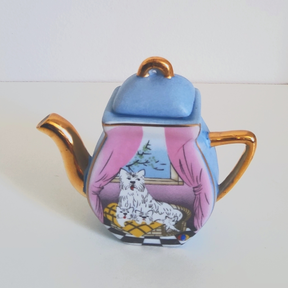Vintage Novelty Dog and Puppies Ceramic Miniature Teapot